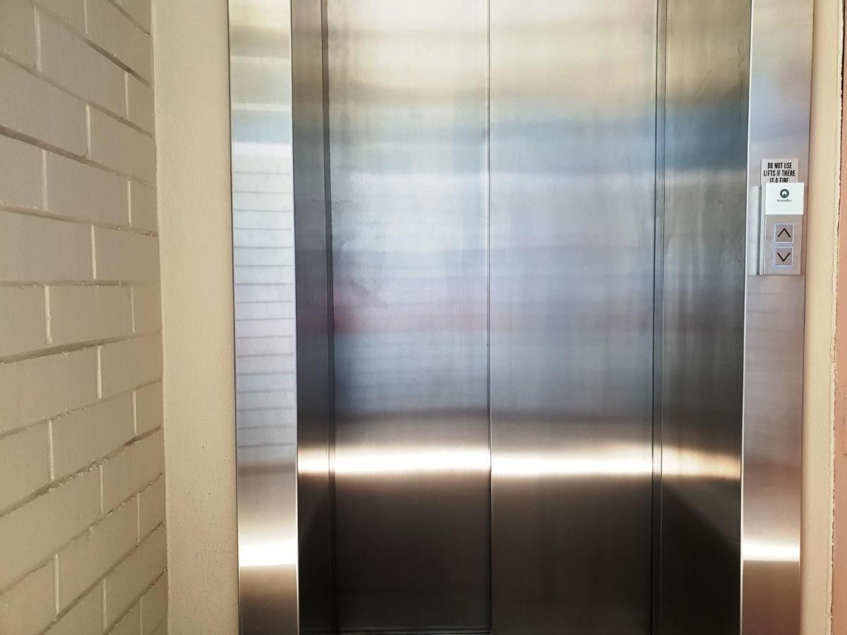 Studio 101 - First floor Fremantle studio apartment Esterno foto